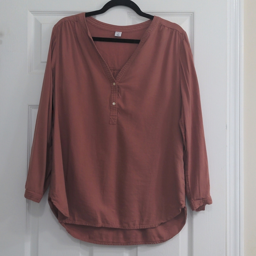 Long sleeve women's top